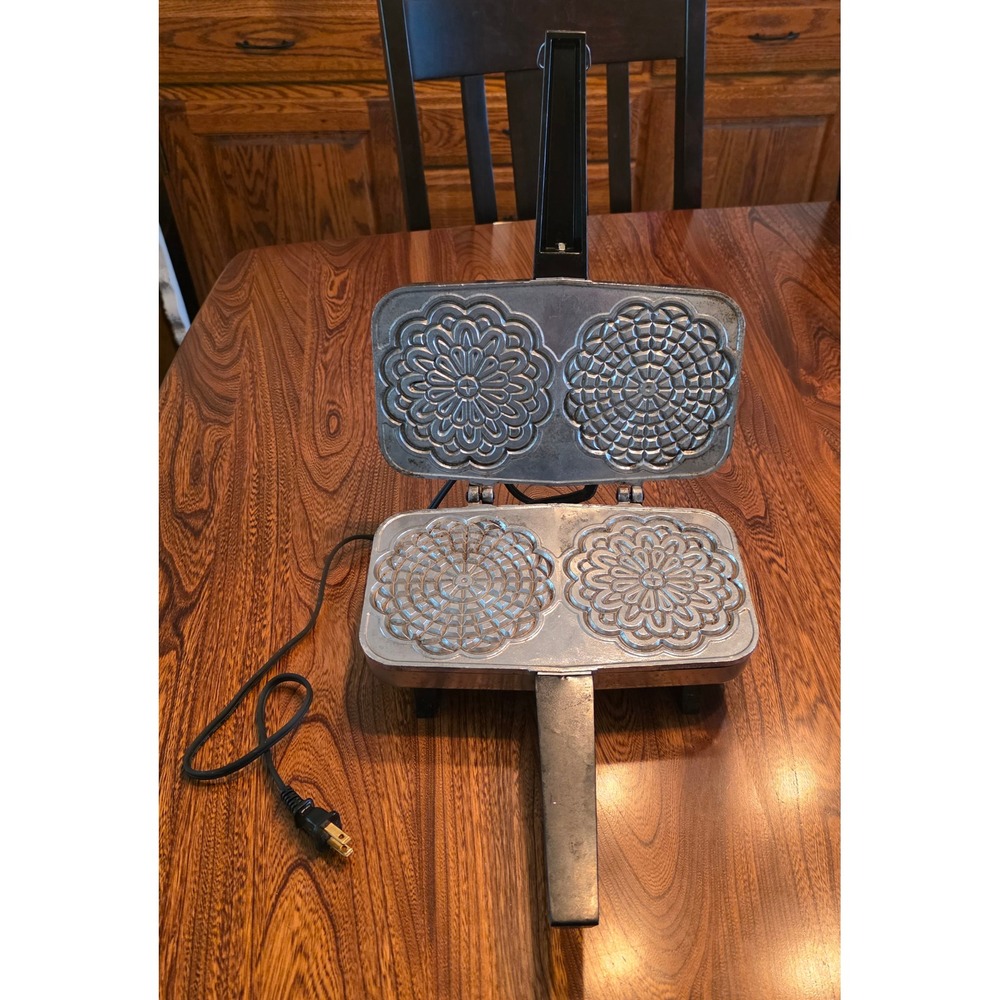 Vintage Vitantonio Pizzelle Chef Maker Model 300 Chrome Tested